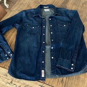 Mens size Medium denim button down